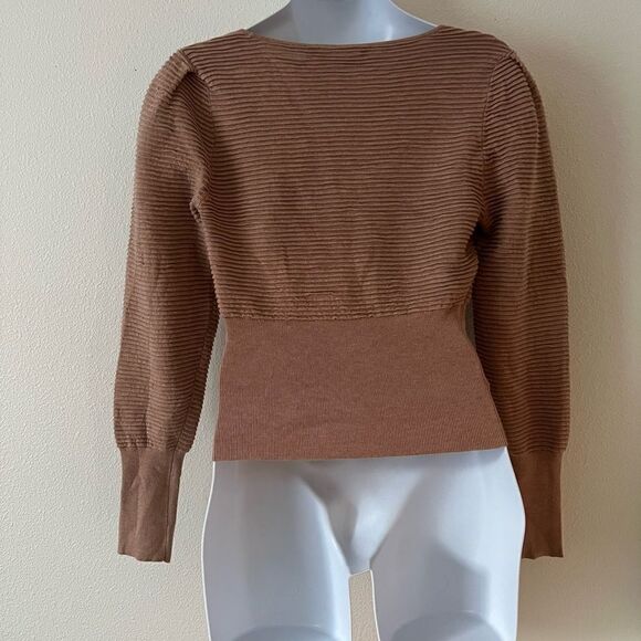 BCBGMAXAZRIA Womens Ribbed Cropped Pullover Sweater Taupe M - Picture 8 of 10